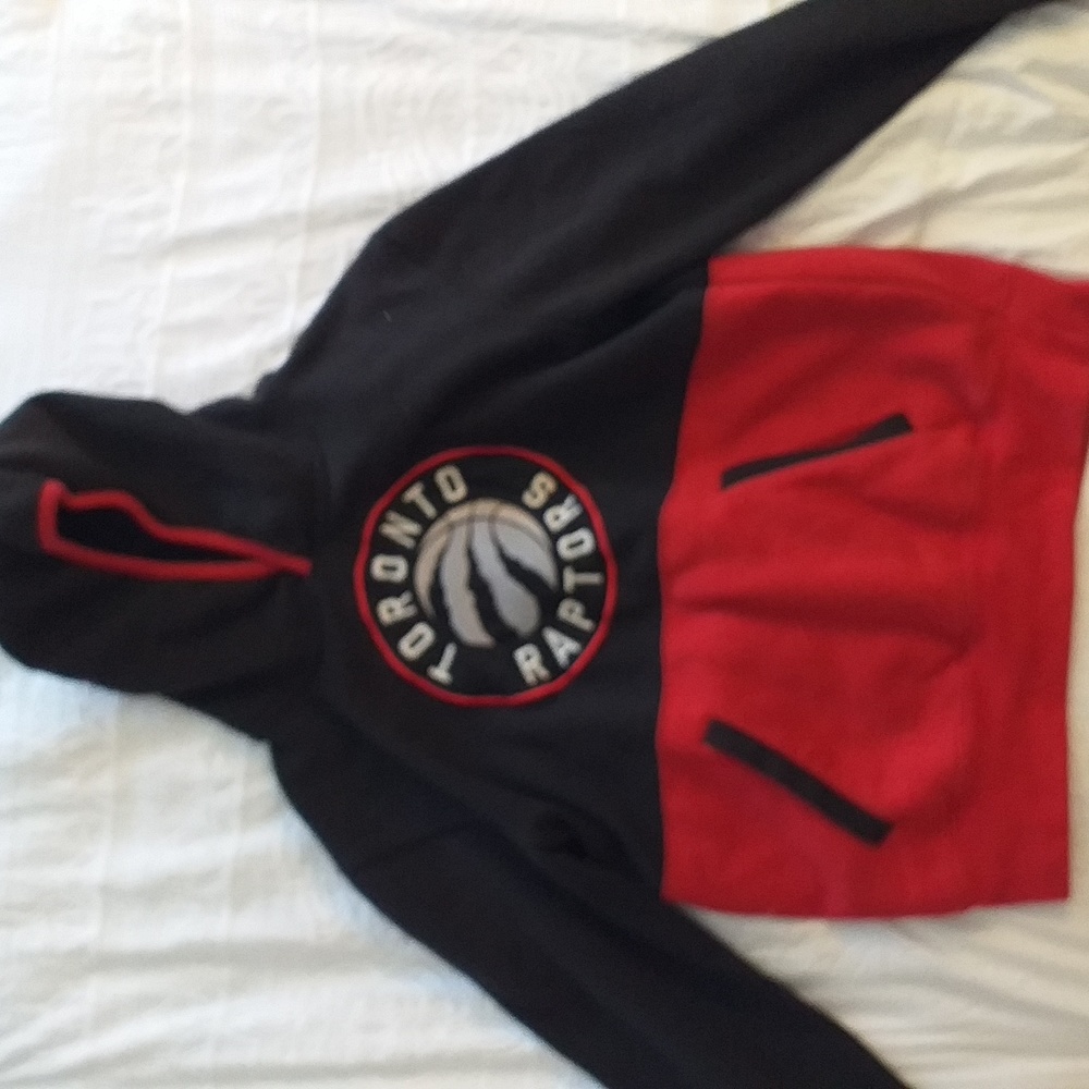 NBA Toronto Raptors Hoodie | Youth Large.